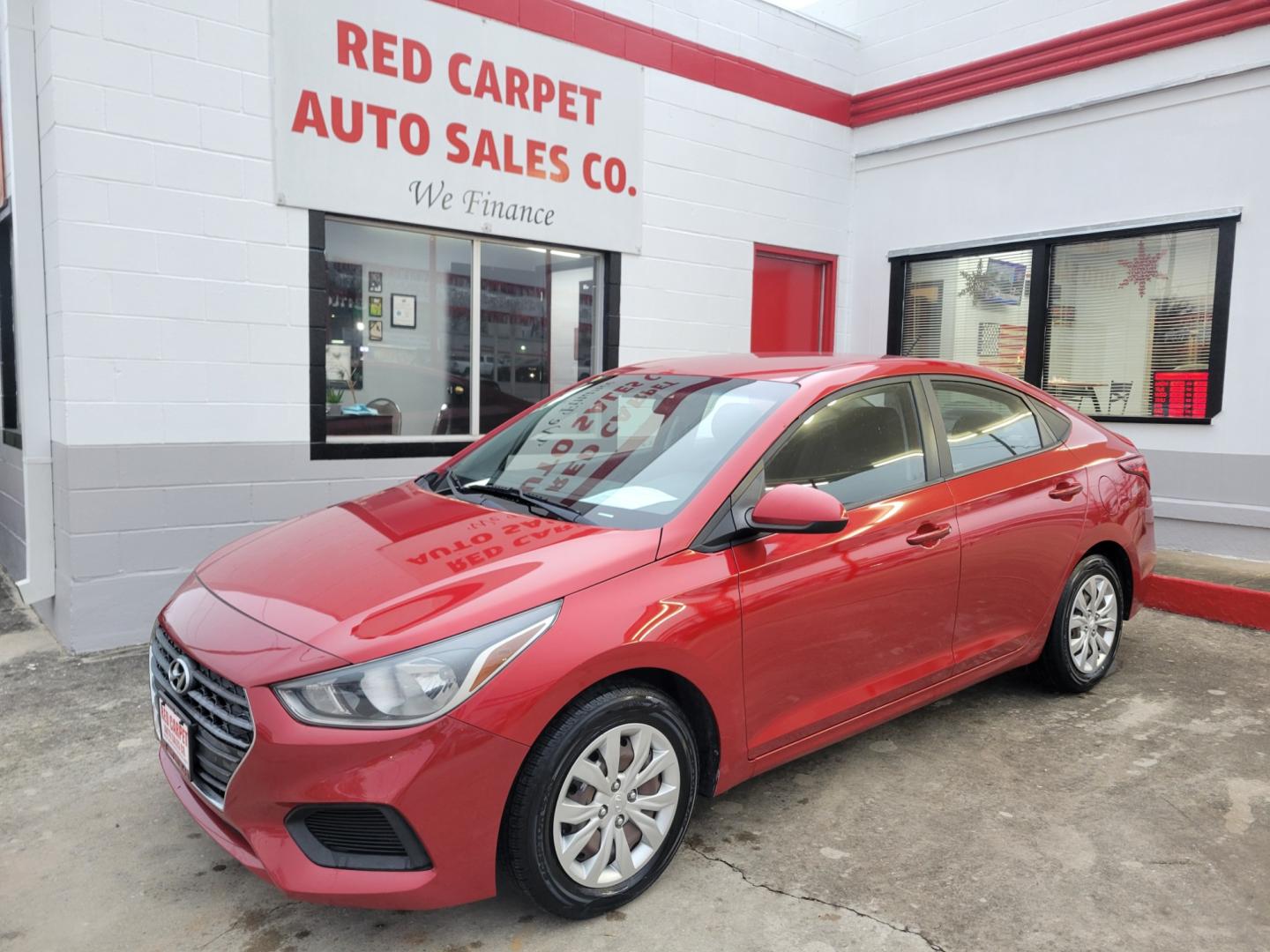 2018 Red Hyundai Accent SEL 4-Door 6A (3KPC24A35JE) with an 1.6L L4 DOHC 16V engine, 6A transmission, located at 503 West Court, Seguin, TX, 78155, (830) 379-3373, 29.568621, -97.969803 - Photo#0